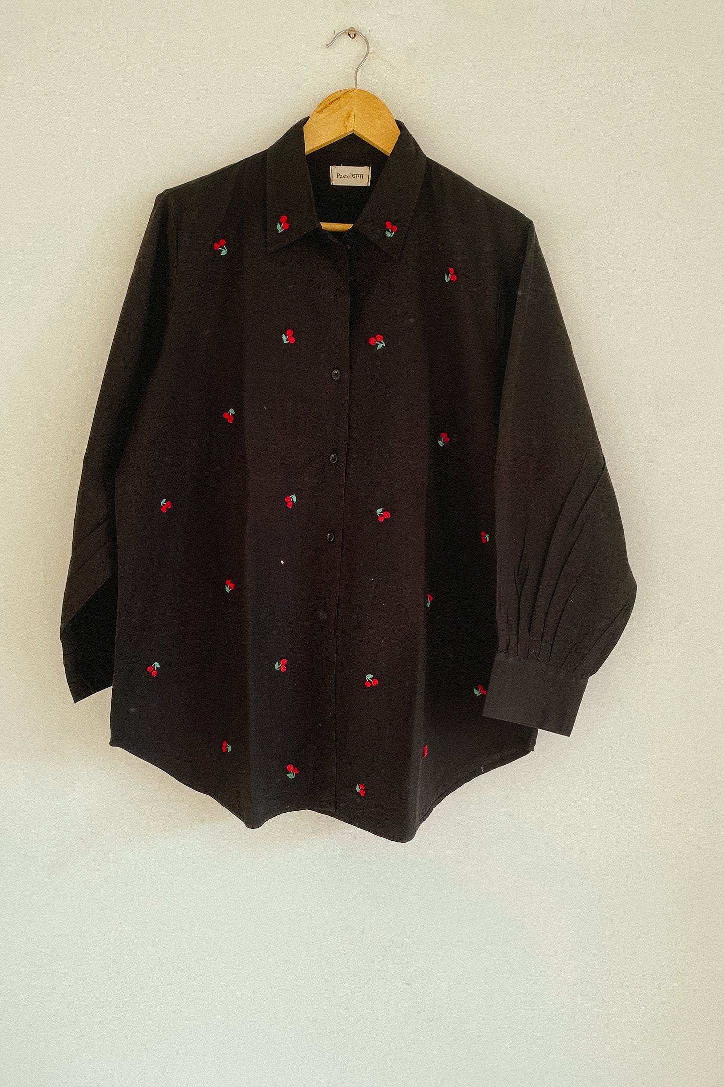 Black Roses Embroidery Shirt (Unisex)