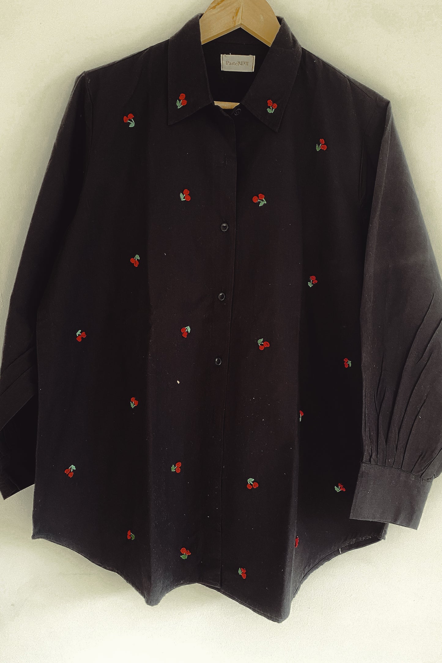 Black Roses Embroidery Shirt (Unisex)